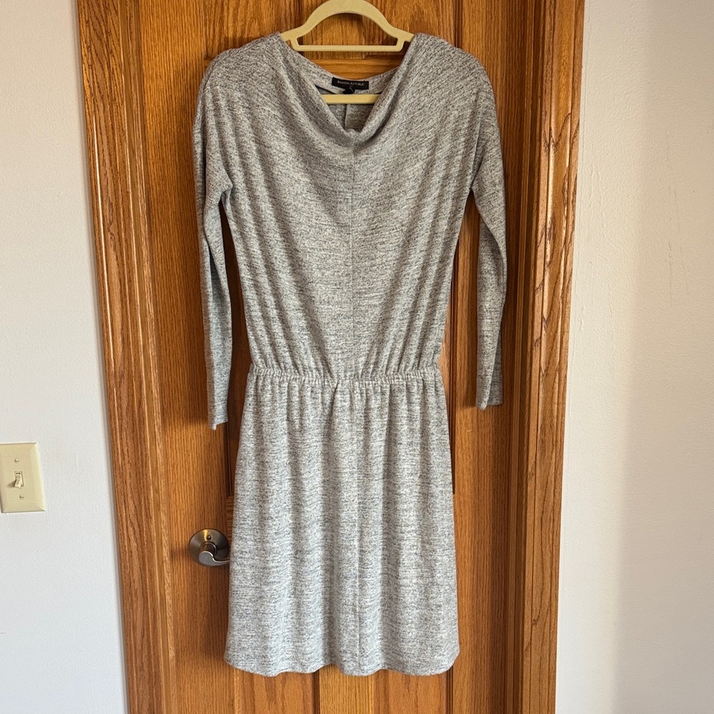 Banana Republic Heather Gray Long Sleeve Dress